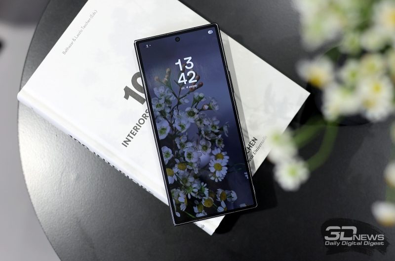 Samsung представила Galaxy Z Fold7 — тонкий складной смартфон с 200-Мп камерой и ценой от 148 990 рублей